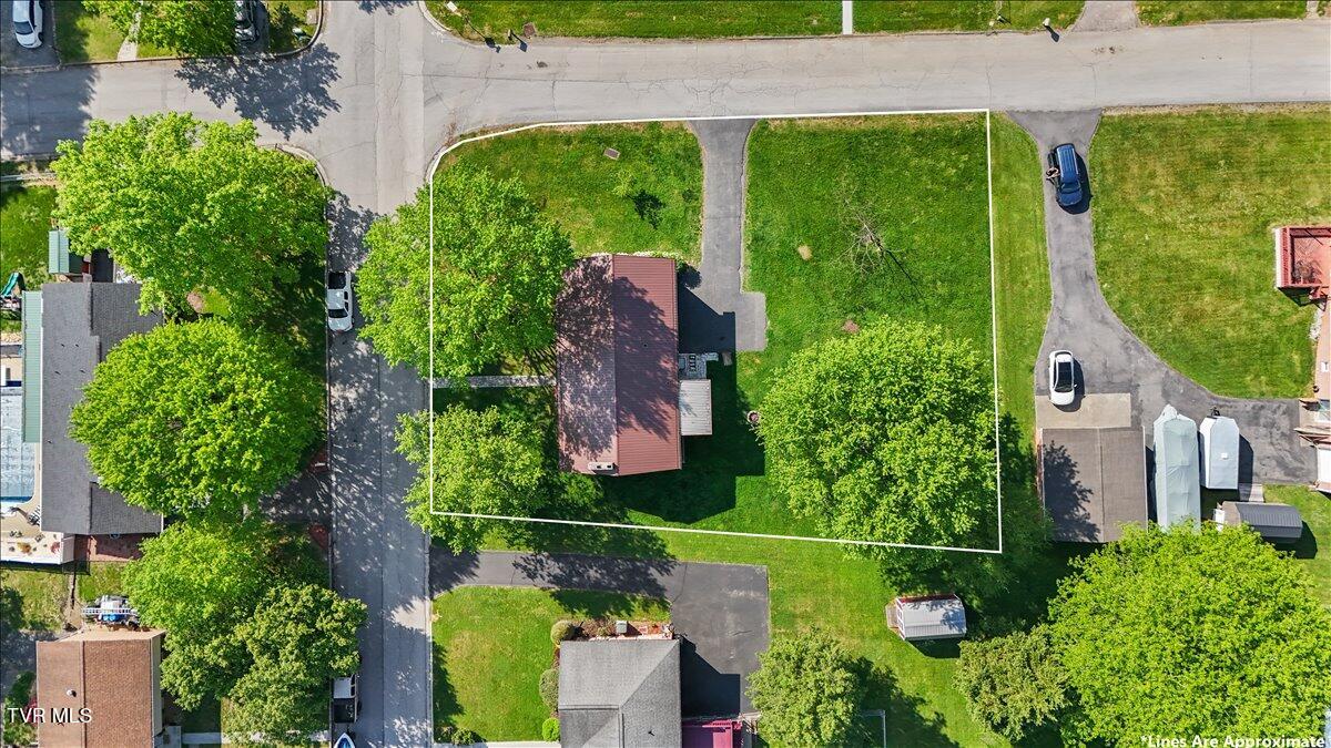 263 Fain Road Blountville, TN 37617 - Photo 3 of 51 45-DJI_20260418100434_0500_D