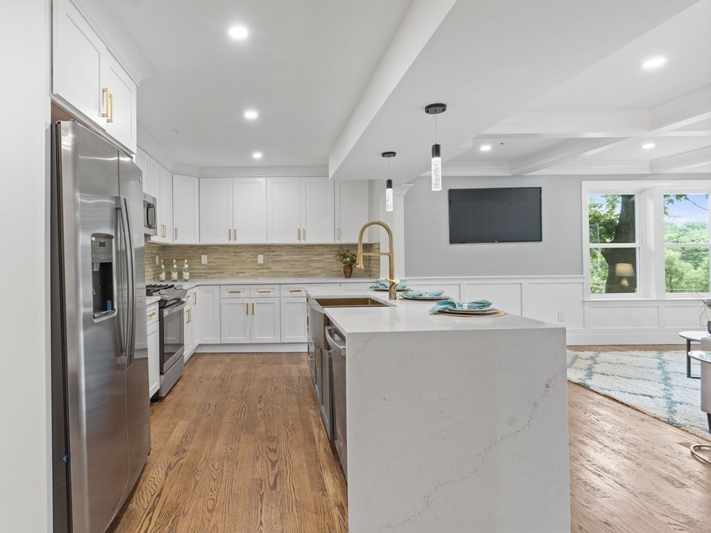 73 Marvin Road, Unit 71A Melrose, MA 02176 - Photo 3 of 20