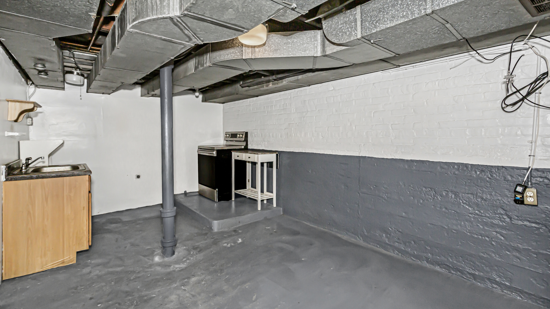 1712 North Monitor Avenue Chicago, IL 60639 - Photo 23 of 33 a view of a storage & utility room