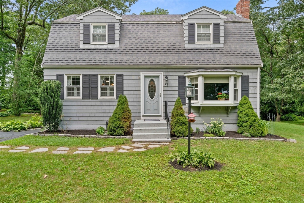 31 Orchard Road Marshfield, MA 02050 - Photo 2 of 31 Gallery Image 2