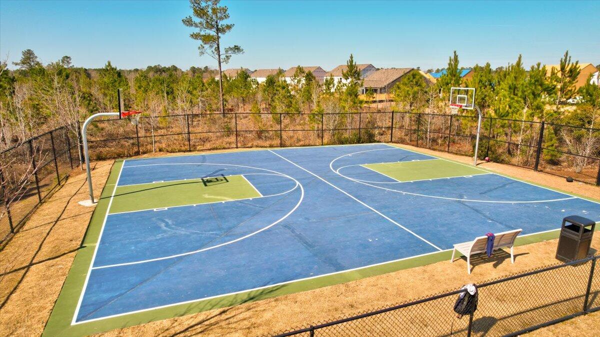 203 Hayworth Road Summerville, SC 29486 - Photo 29 of 31 Community Area