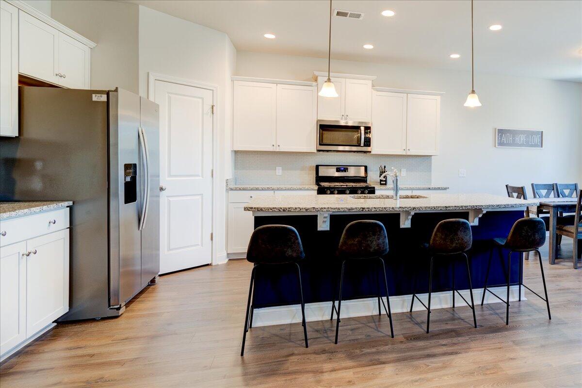 203 Hayworth Road Summerville, SC 29486 - Photo 4 of 31 Kitchen