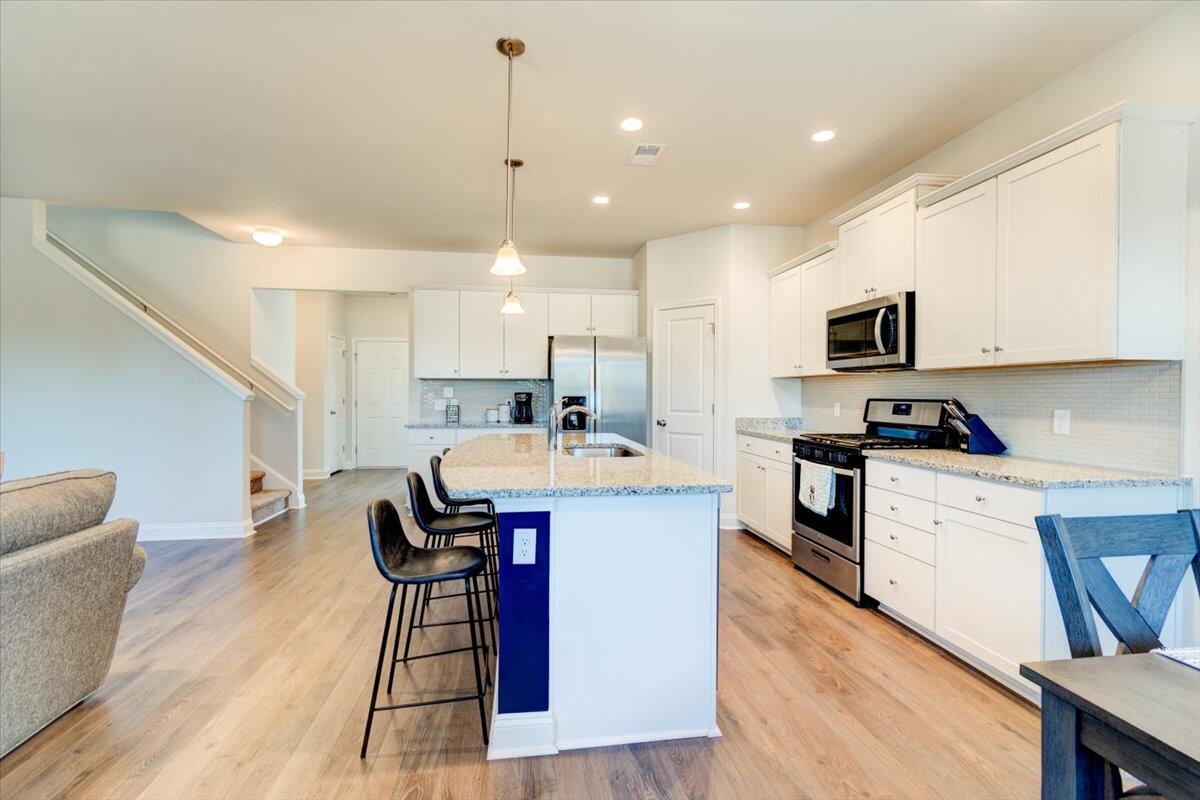 203 Hayworth Road Summerville, SC 29486 - Photo 5 of 31 Kitchen