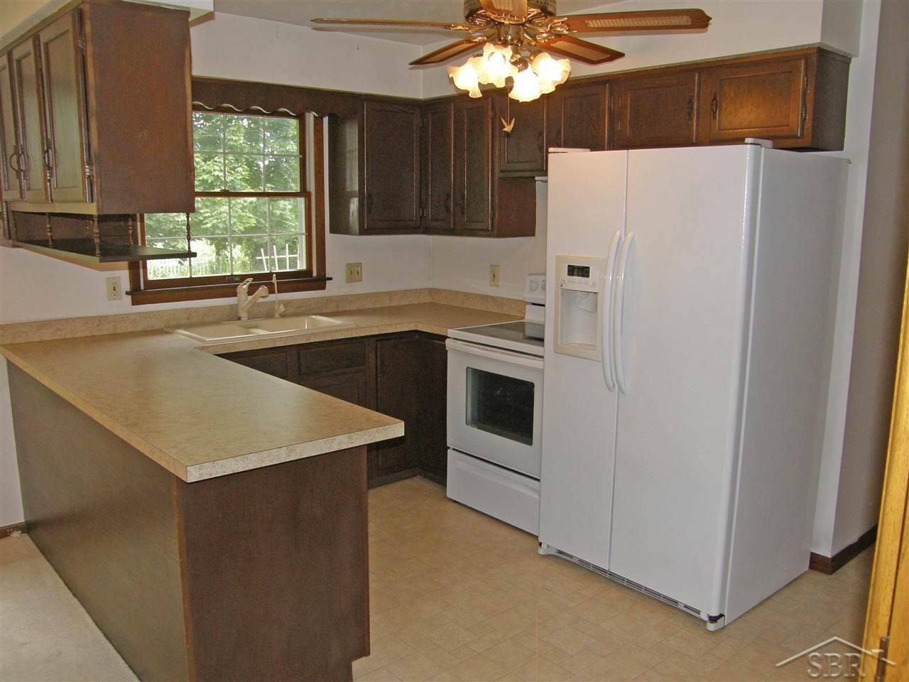 4568 Chesaning Road Chesaning, MI 48616 - Photo 8 of 18 50023314-7.JPG