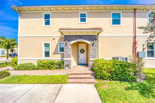 $445,500 | 6242 Southeast Fauna Terrace, Hobe Sound, FL 33455