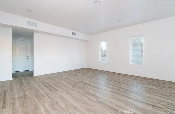 $749,000 | 5526 East Los Angeles Avenue, Unit 3, Simi Valley, CA 93063