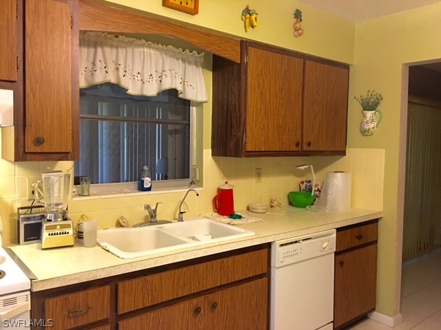 15 Massachusetts Road Lehigh Acres, FL 33936 - Photo 2 of 21 Gallery Image 2