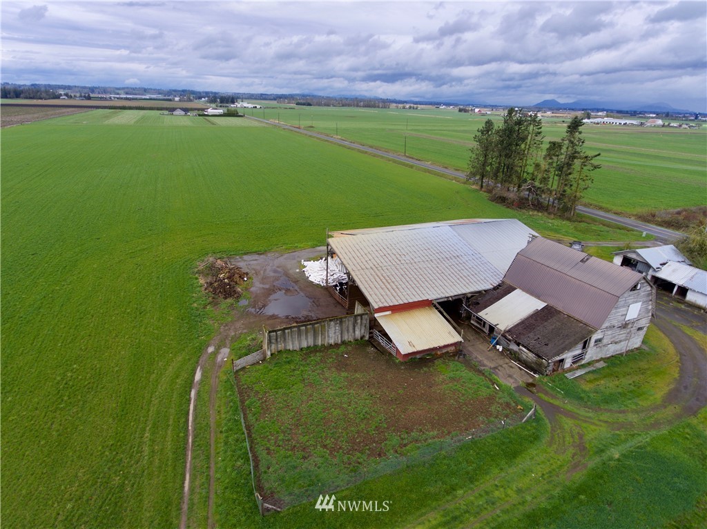 694 East Badger Road Lynden, WA 98264 - Photo 12 of 17