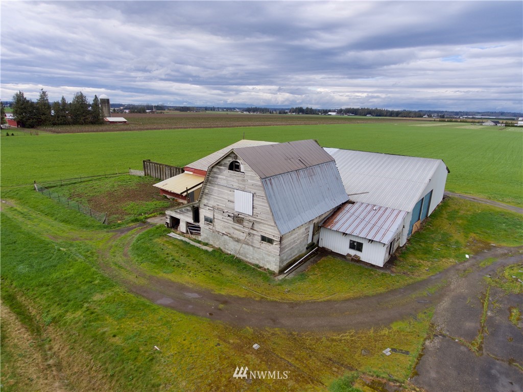694 East Badger Road Lynden, WA 98264 - Photo 14 of 17