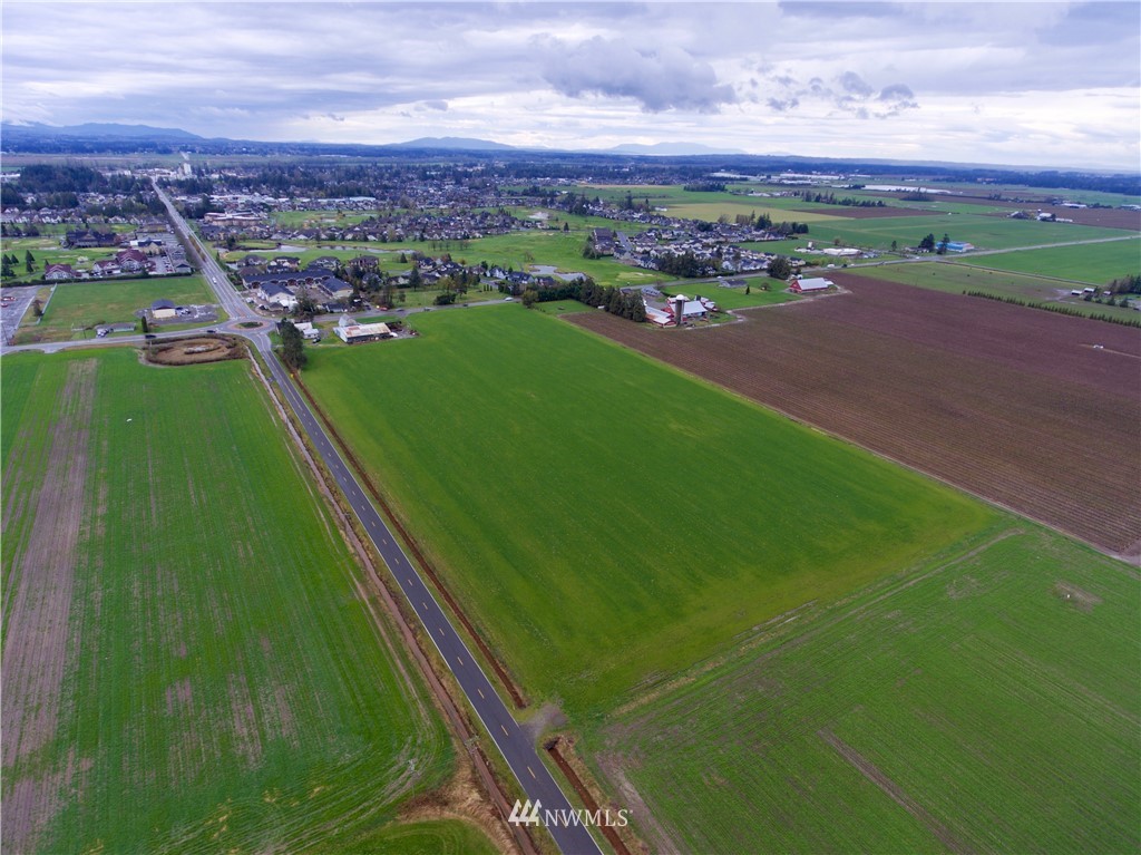 694 East Badger Road Lynden, WA 98264 - Photo 16 of 17