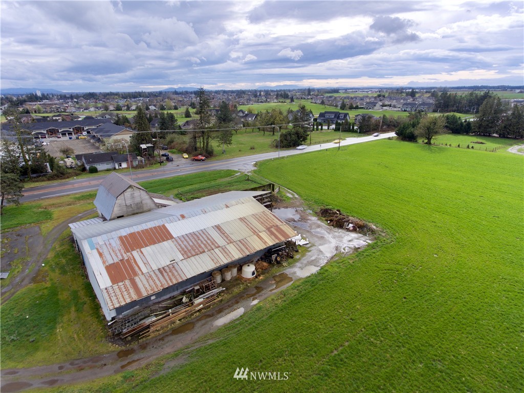 694 East Badger Road Lynden, WA 98264 - Photo 10 of 17