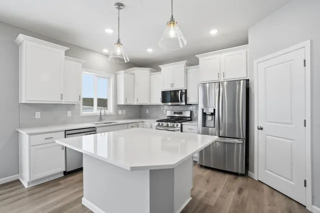 $459,900 | 903 Pine Vale Avenue, Somerset, WI 54025