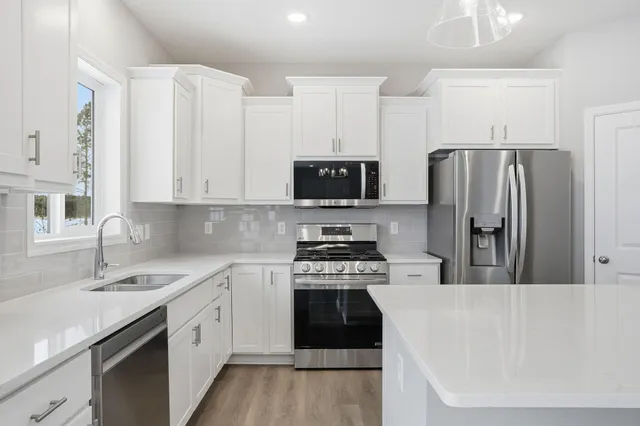 $459,900 | 903 Pine Vale Avenue, Somerset, WI 54025