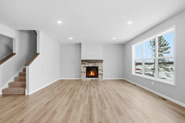 $459,900 | 903 Pine Vale Avenue, Somerset, WI 54025