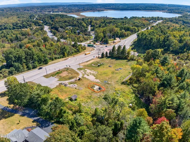 $3,080,000 | 2272 Highway 9, Malta, NY 12118