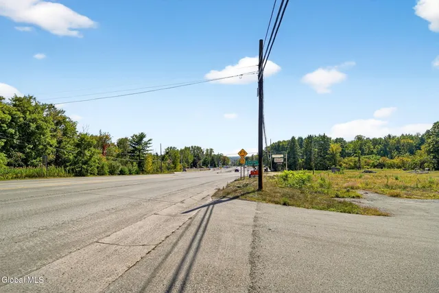 $3,080,000 | 2272 Highway 9, Malta, NY 12118