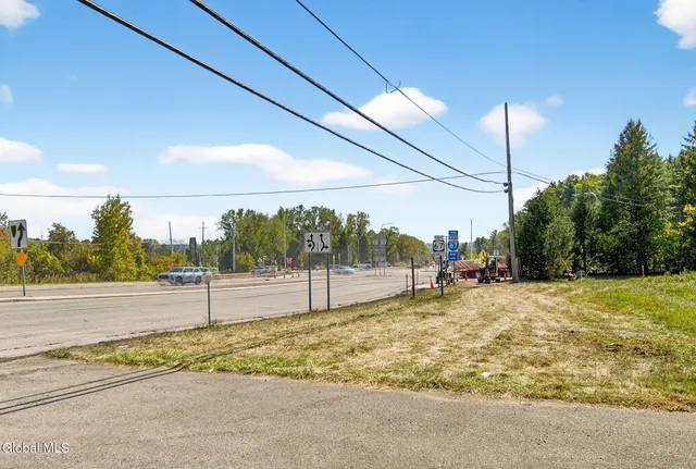 $3,080,000 | 2272 Highway 9, Malta, NY 12118