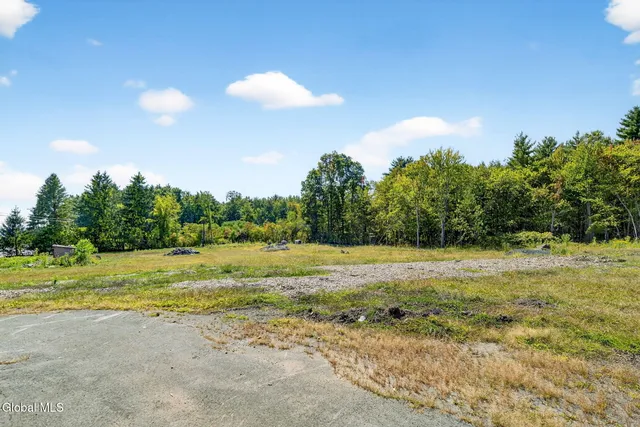 $3,080,000 | 2272 Highway 9, Malta, NY 12118