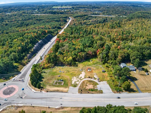 $3,080,000 | 2272 Highway 9, Malta, NY 12118