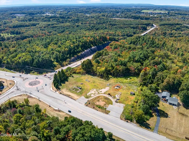 $3,080,000 | 2272 Highway 9, Malta, NY 12118