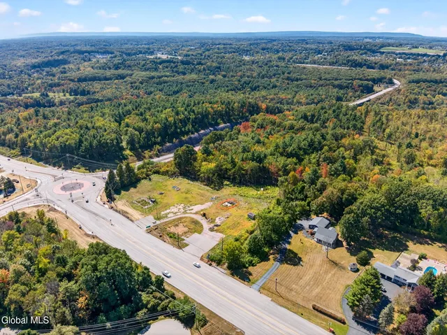 $3,080,000 | 2272 Highway 9, Malta, NY 12118