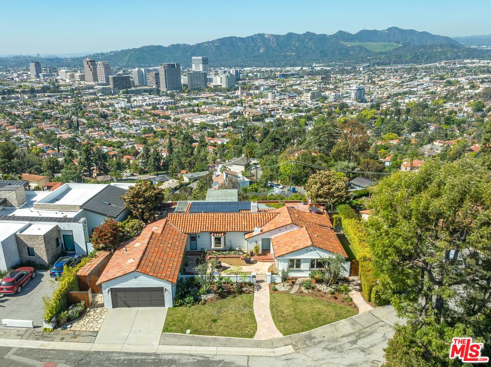 1910 Melwood Drive Glendale, CA 91207 - Photo 4 of 68