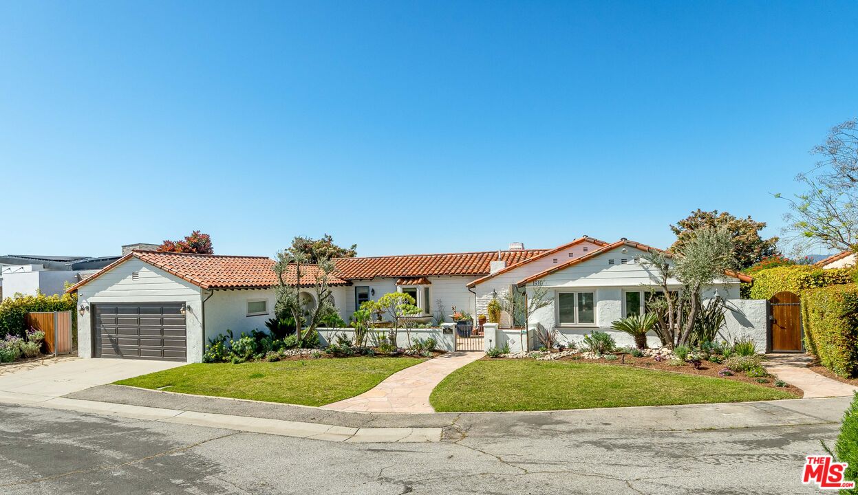 1910 Melwood Drive Glendale, CA 91207 - Photo 5 of 68