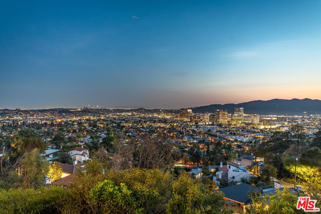 1910 Melwood Drive Glendale, CA 91207 - Photo 64 of 68