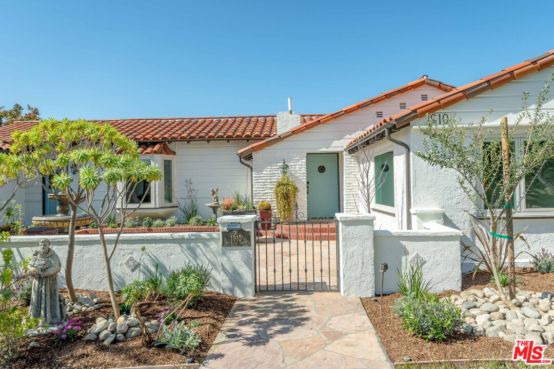 1910 Melwood Drive Glendale, CA 91207 - Photo 7 of 68