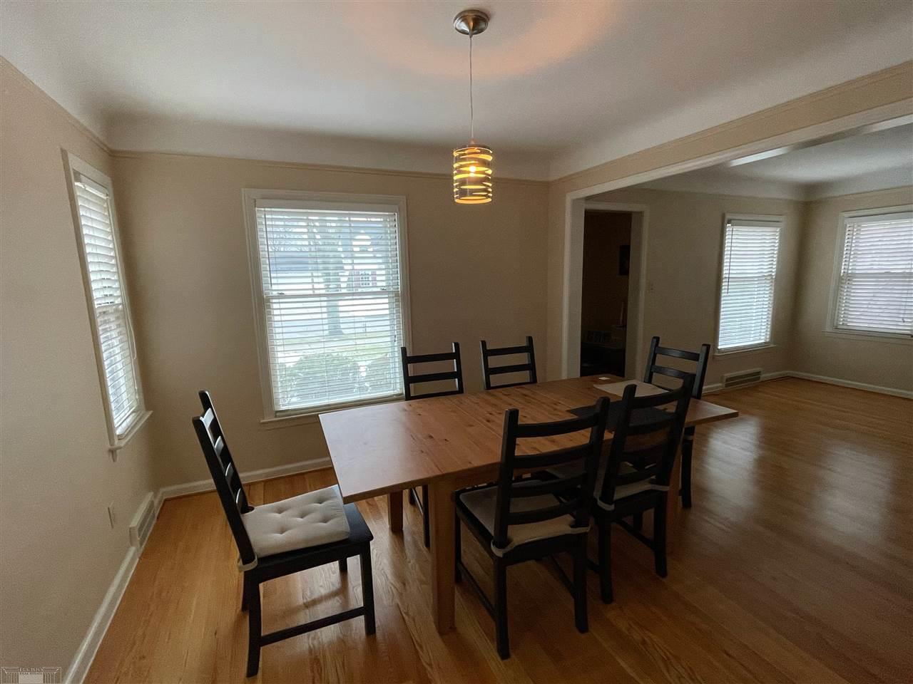 1386 Hampton Road Grosse Pointe Woods, MI 48236 - Photo 8 of 14