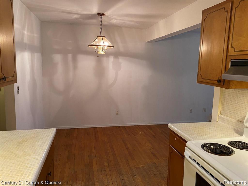 25301 Five Mile Road, Unit 120 Redford, MI 48239 - Photo 6 of 12