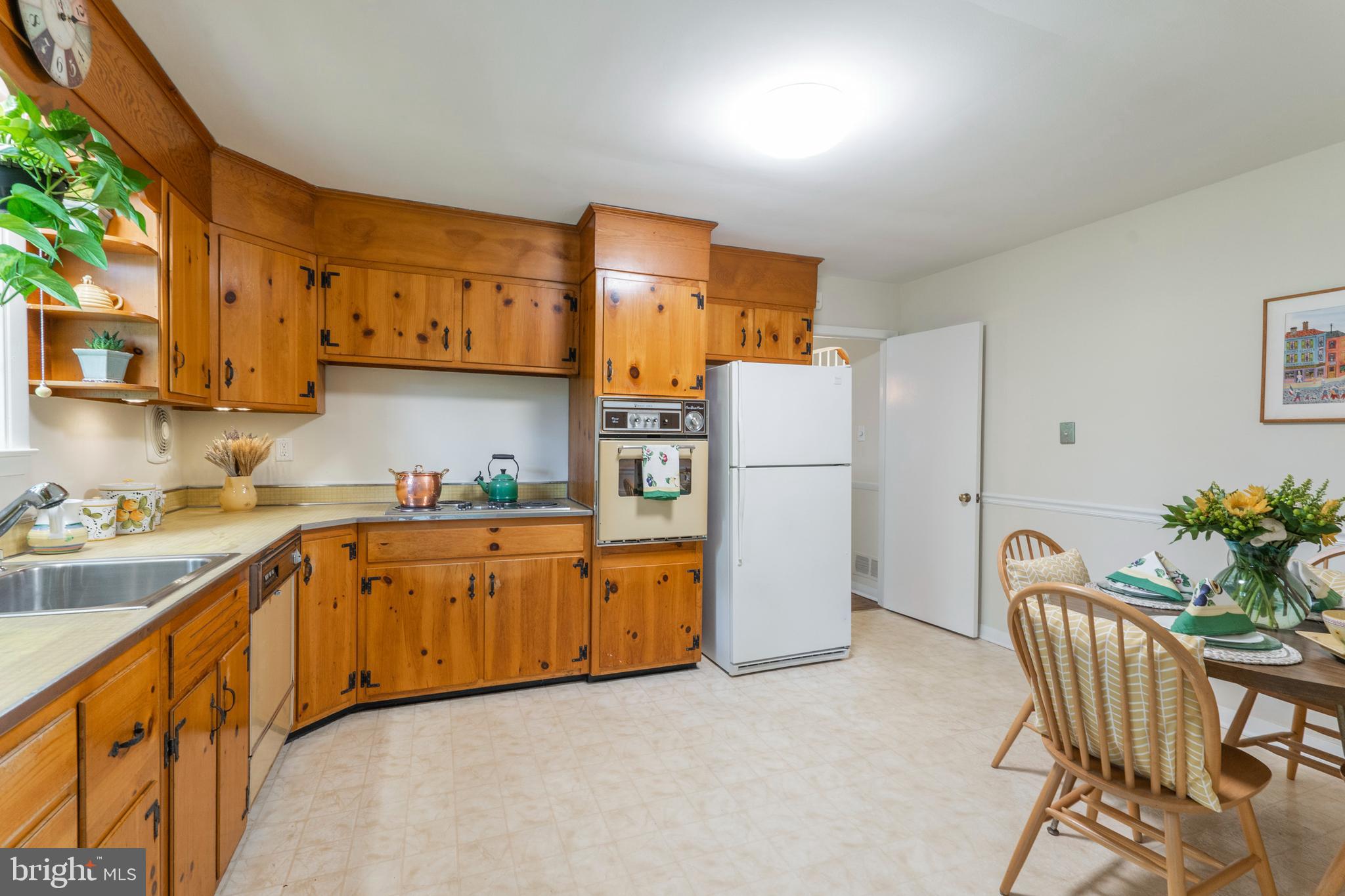 1148 West Valley Road Wayne, PA 19087 - Photo 11 of 28