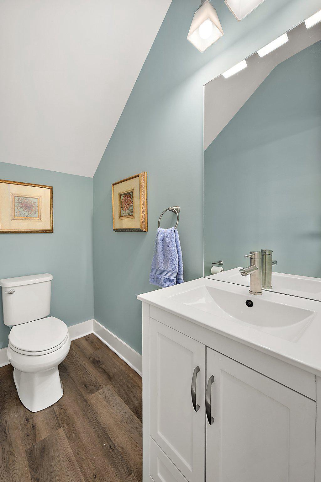 36028 Jackson Street Ocean View, DE 19970 - Photo 18 of 49 Powder Room