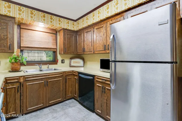 $239,900 | 1728 South State Street, Abbeville, LA 70510