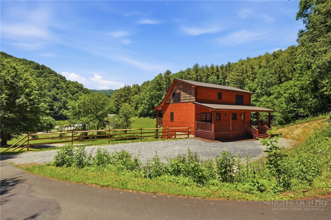 167 Apple Cove Road Banner Elk, NC 28604 - Photo 3 of 47