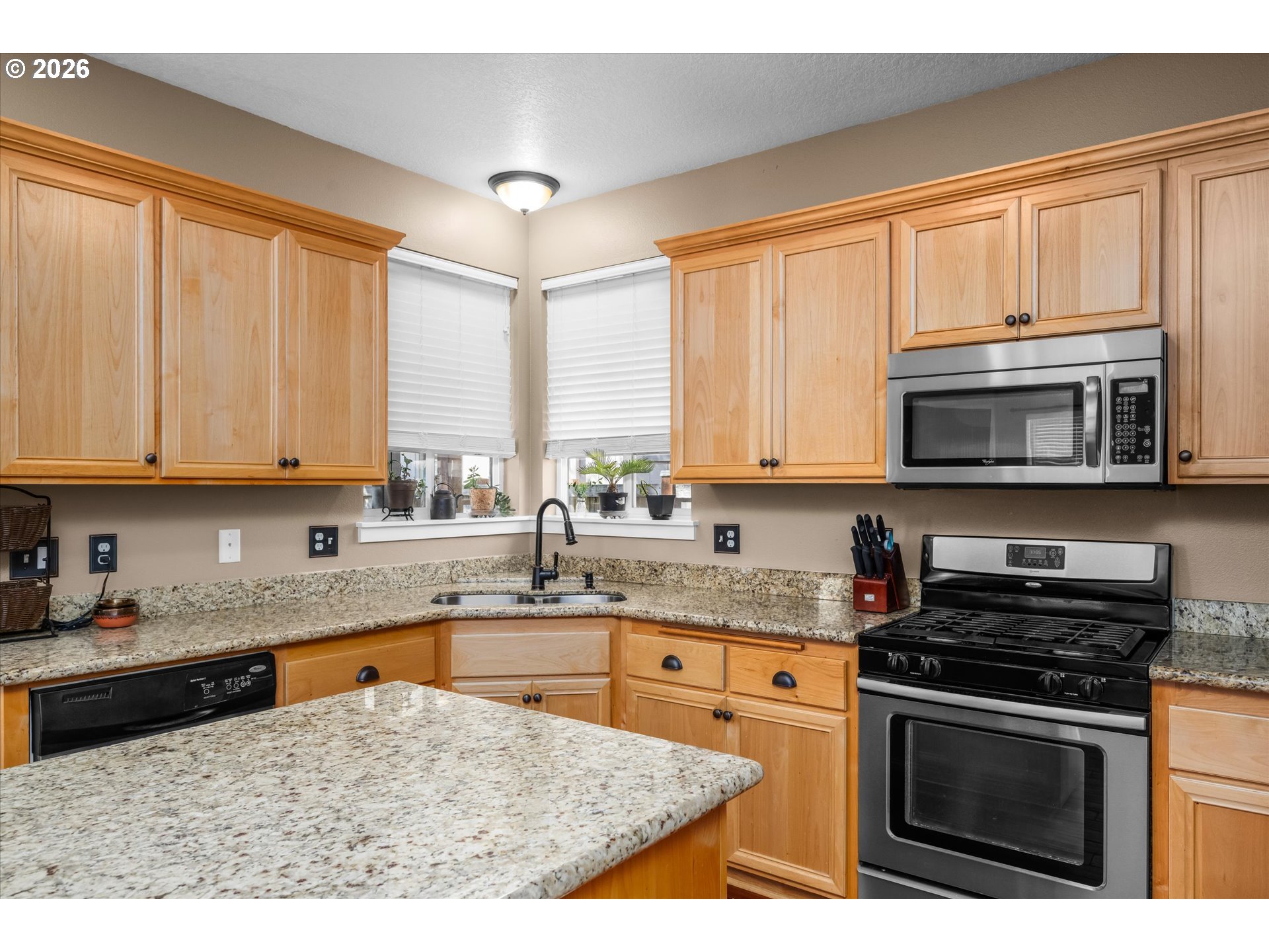 5510 Tribute Way Eugene, OR 97402 - Photo 12 of 46