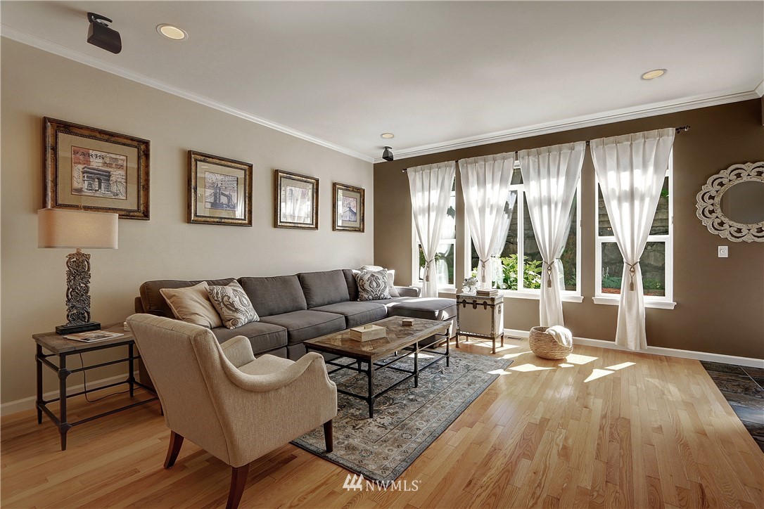 16904 164th Way Southeast Renton, WA 98058 - Photo 11 of 28 Gallery Image 11