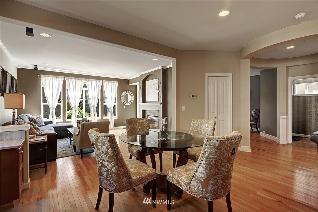 16904 164th Way Southeast Renton, WA 98058 - Photo 9 of 28 Gallery Image 9