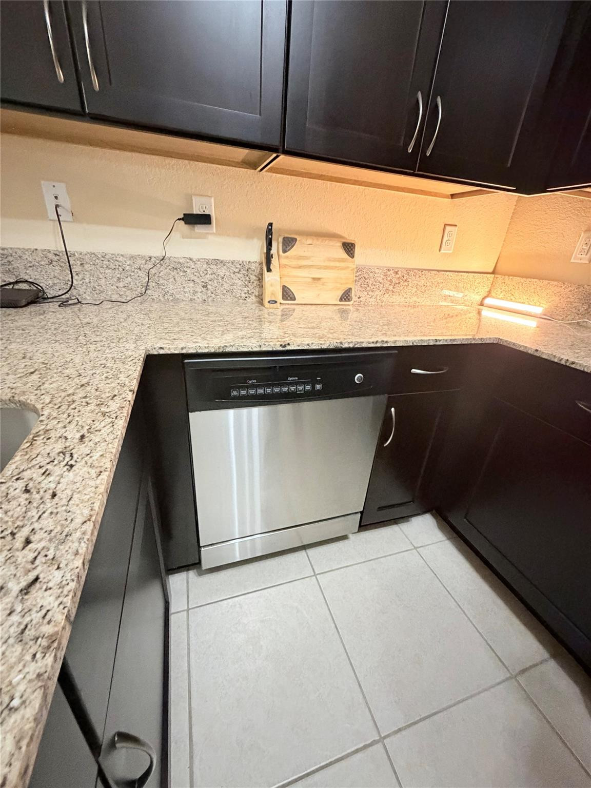 14240 Southwest 275th Street Homestead, FL 33032 - Photo 15 of 43 Photo 15