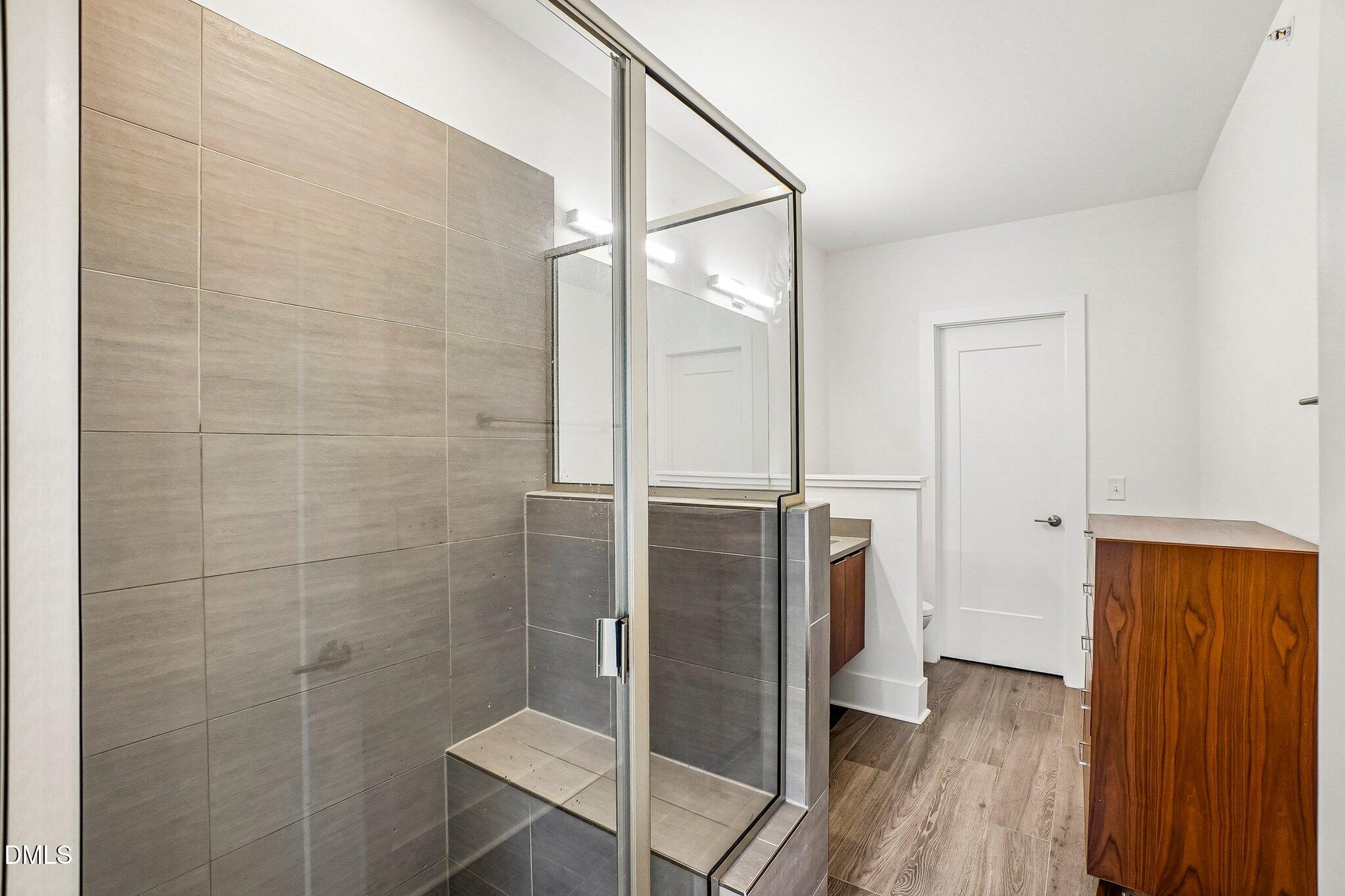 512 Gordon Street, Unit 802 Durham, NC 27701 - Photo 23 of 33 24-web-or-mls-Gordon St 802-S0805-025r