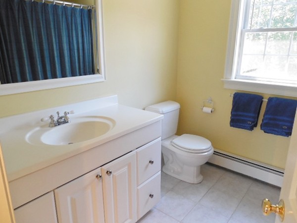 172 Rocky Road Northbridge, MA 01588 - Photo 13 of 17