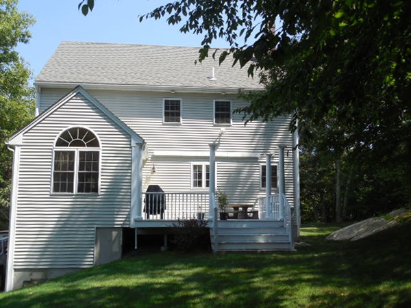 172 Rocky Road Northbridge, MA 01588 - Photo 3 of 17