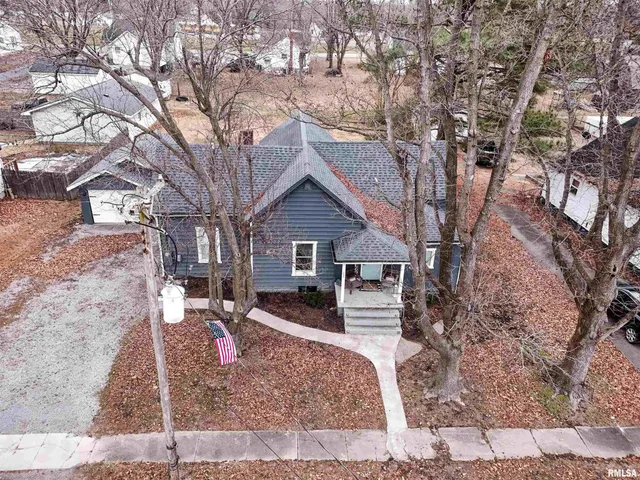 $168,000 | 1003 Jefferson Avenue, Johnston City, IL 62951