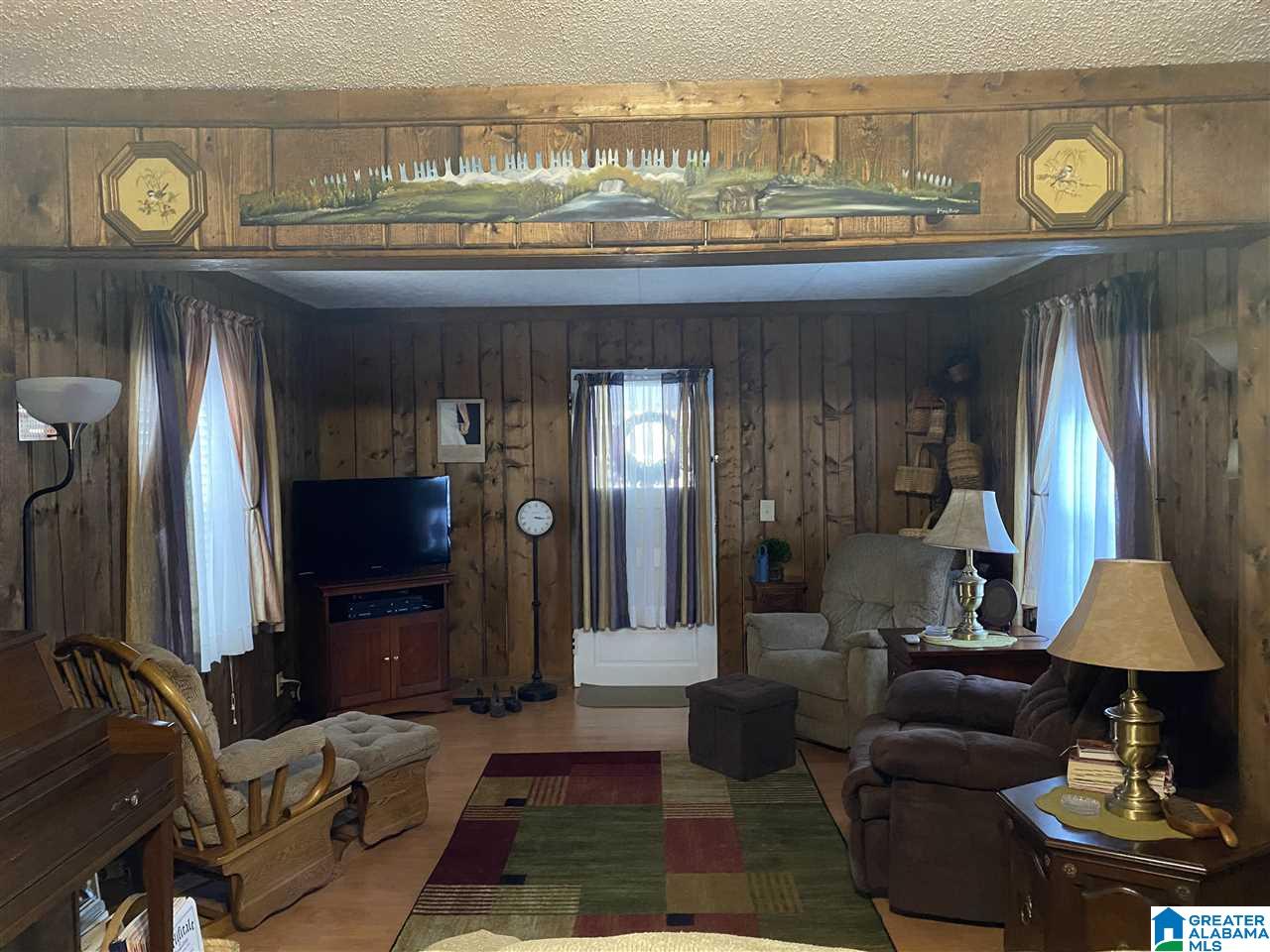 301 Johnson Street Weaver, AL 36277 - Photo 10 of 17