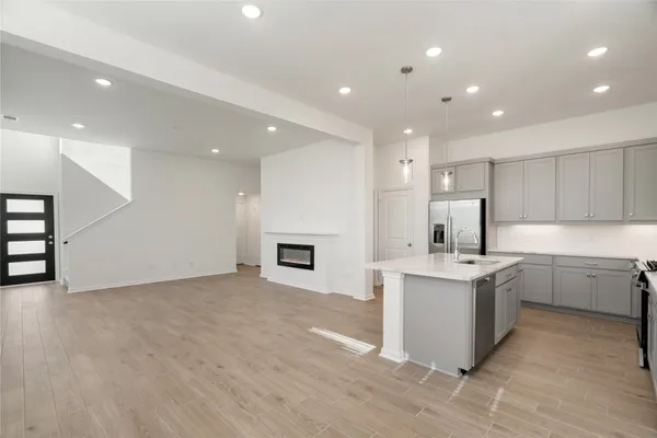 $2,500 | 607 Silver Pear Court, Montgomery, TX 77316