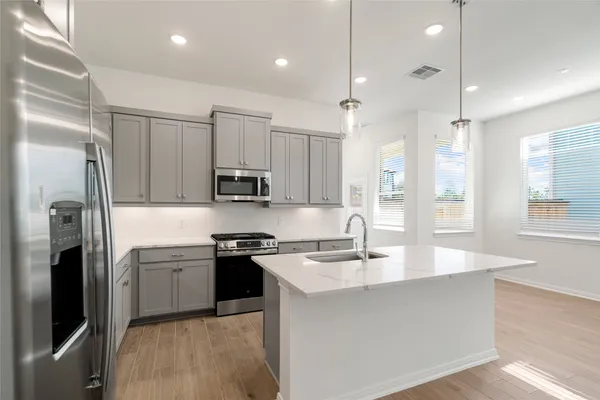 $2,500 | 607 Silver Pear Court, Montgomery, TX 77316