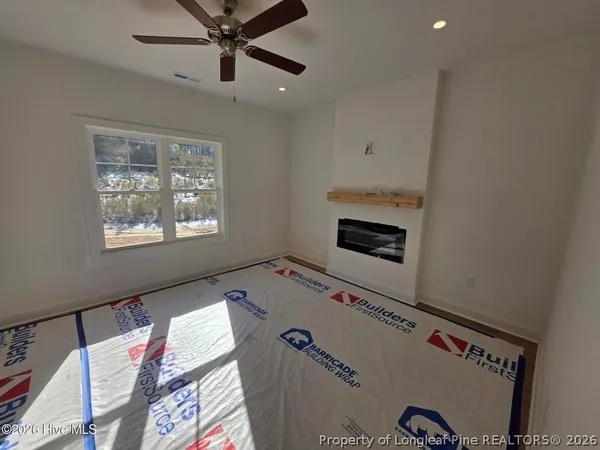 a view of utility room