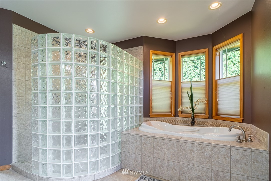 975 North Good Road Camano Island, WA 98282 - Photo 22 of 39 Gallery Image 22