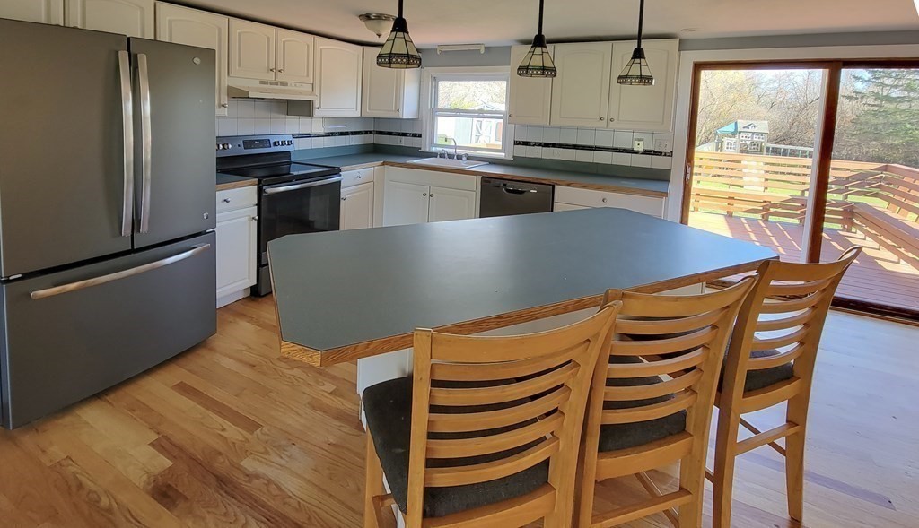 5 Youngfarm Road Methuen, MA 01844 - Photo 5 of 42 Gallery Image 5