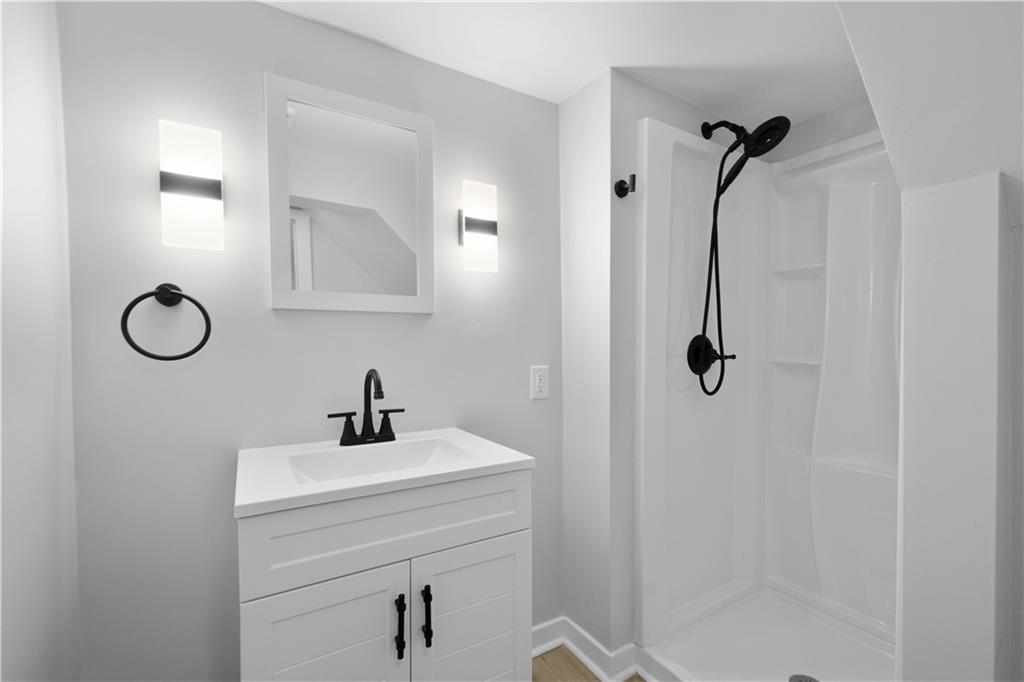 112 Eileen Drive Pittsburgh, PA 15227 - Photo 14 of 20